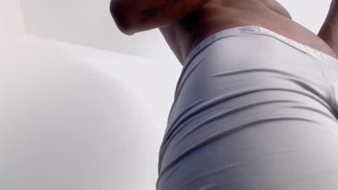 Snapshot of drake_brown_23 chatting on October 2025 01:45:01 PM Drake 23 online show from October 2025 01:45:01 PM