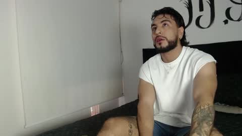 Snapshot of drake_jackson11 chatting on January 2025 07:07:02 PM drake jackson11 online show from January 2025 07:07:02 PM