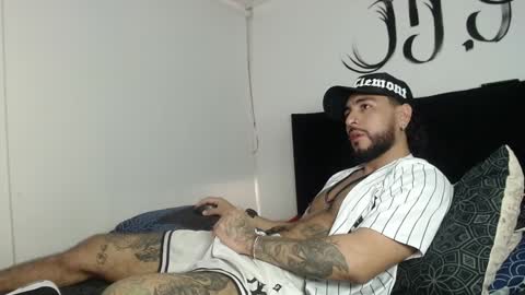 Snapshot of drake_jackson11 chatting on January 2025 06:35:01 PM drake jackson11 online show from January 2025 06:35:01 PM