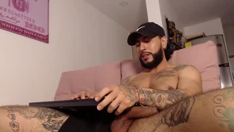 Snapshot of drake_jackson11 chatting on January 2025 09:58:01 PM drake jackson11 online show from January 2025 09:58:01 PM