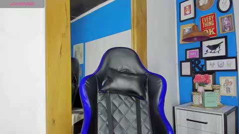 Snapshot of drake_nassir4 chatting on October 2025 09:13:01 PM ---Drake--- online show from October 2025 09:13:01 PM