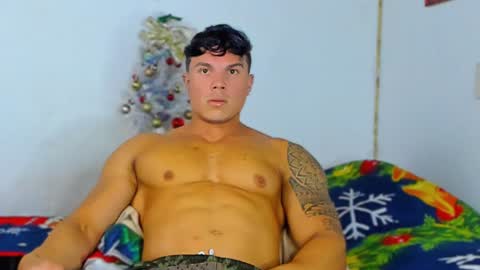 Snapshot of drake_xion1 chatting on December 2024 10:45:01 PM drake_xion1 online show from December 2024 10:45:01 PM