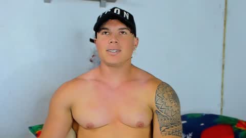 Snapshot of drake_xion1 chatting on January 2025 07:34:01 PM drake_xion1 online show from January 2025 07:34:01 PM