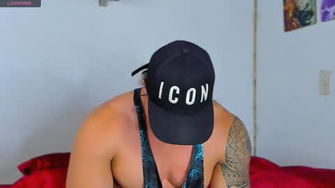 Snapshot of drake_xion1 chatting on February 2025 03:52:02 AM drake_xion1 online show from February 2025 03:52:02 AM