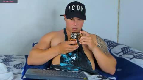 Snapshot of drake_xion1 chatting on February 2025 10:36:02 PM drake_xion1 online show from February 2025 10:36:02 PM