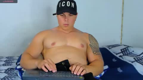 Snapshot of drake_xion1 chatting on February 2025 10:42:02 PM drake_xion1 online show from February 2025 10:42:02 PM