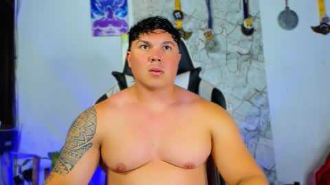 Snapshot of drake_xion1 chatting on October 2025 10:40:01 PM drake_xion1 online show from October 2025 10:40:01 PM