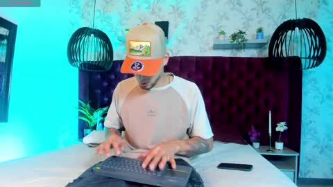 Snapshot of drakeneumann chatting on May 2026 03:47:02 AM Drake Neuman online show from May 2026 03:47:02 AM