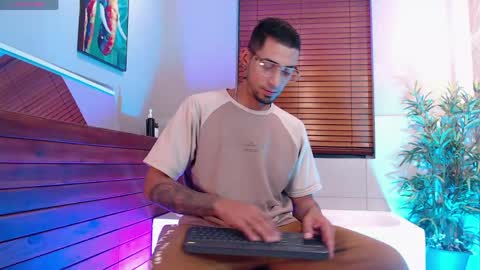 Snapshot of drakeneumann chatting on May 2026 03:45:02 AM Drake Neuman online show from May 2026 03:45:02 AM
