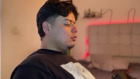 drakeeee online show from April 2026 02:01:02 PM