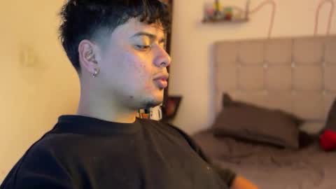 Snapshot of drakenn_ chatting on May 2026 01:07:02 PM drakeeee online show from May 2026 01:07:02 PM
