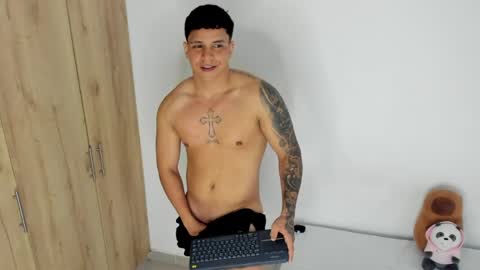 Snapshot of drakesmith02 chatting on April 2026 10:34:02 PM Drake Smith online show from April 2026 10:34:02 PM
