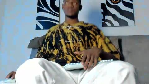 Snapshot of drakewit1 chatting on May 2026 11:39:02 AM Drake Wit online show from May 2026 11:39:02 AM