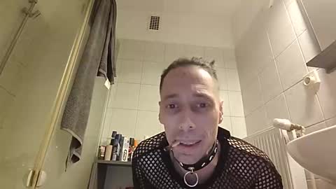 Snapshot of drako198 chatting on April 2026 11:27:02 PM drako198 online show from April 2026 11:27:02 PM