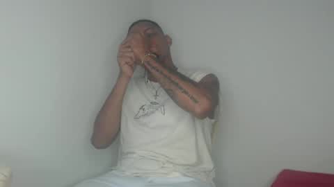 Snapshot of drako_monstercock chatting on January 2025 04:08:02 AM drako_monstercock online show from January 2025 04:08:02 AM