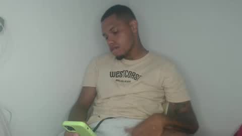 Snapshot of drako_monstercock chatting on January 2025 02:57:01 AM drako_monstercock online show from January 2025 02:57:01 AM