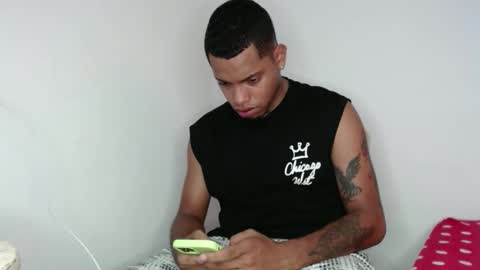 Snapshot of drako_monstercock chatting on January 2025 08:35:01 PM drako_monstercock online show from January 2025 08:35:01 PM