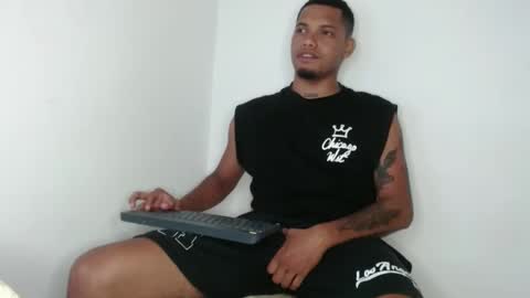 Snapshot of drako_monstercock chatting on February 2025 08:22:01 AM drako_monstercock online show from February 2025 08:22:01 AM