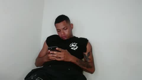 Snapshot of drako_monstercock chatting on February 2025 10:51:01 PM drako_monstercock online show from February 2025 10:51:01 PM