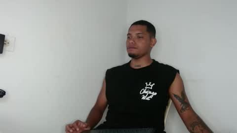 Snapshot of drako_monstercock chatting on March 2025 05:33:02 AM drako_monstercock online show from March 2025 05:33:02 AM