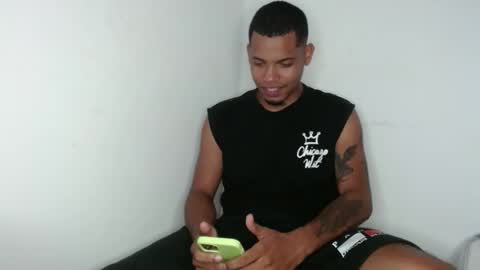 Snapshot of drako_monstercock chatting on March 2025 02:52:01 AM drako_monstercock online show from March 2025 02:52:01 AM