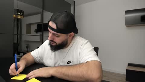 DravenPeak online show from November 2025 05:07:02 AM