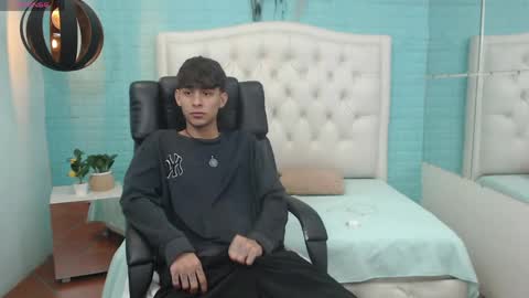 DraxBlade online show from April 2026 07:37:01 PM