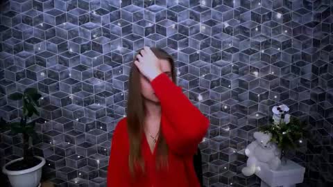 Mari online show from November 2025 11:18:02 AM