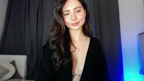 Nicole online show from February 2025 02:46:02 PM