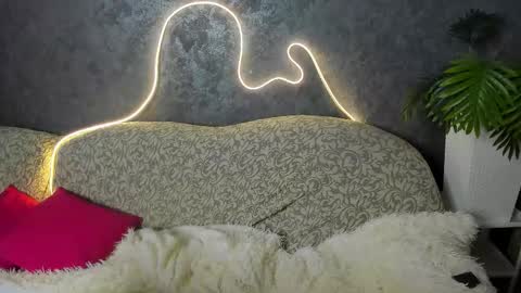 Olivia online show from March 2026 05:08:02 AM