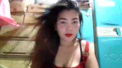 Snapshot of dreamer_17 chatting on October 2025 05:27:01 AM Maui online show from October 2025 05:27:01 AM