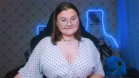 Snapshot of dreamforyoue2 chatting on September 2025 06:10:01 PM dreamforyoue2 online show from September 2025 06:10:01 PM
