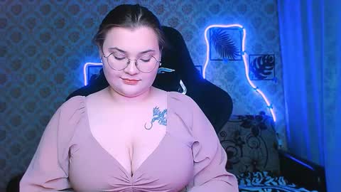 dreamforyoue2 online show from February 2026 08:23:02 PM