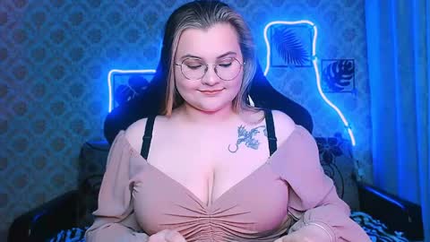 Snapshot of dreamforyoue2 chatting on April 2026 07:41:01 PM dreamforyoue2 online show from April 2026 07:41:01 PM
