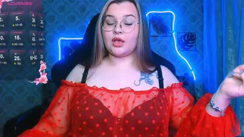 Snapshot of dreamforyoue2 chatting on May 2026 07:53:02 PM dreamforyoue2 online show from May 2026 07:53:02 PM