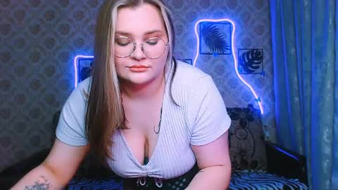 Snapshot of dreamforyoue2 chatting on May 2026 05:43:01 PM dreamforyoue2 online show from May 2026 05:43:01 PM