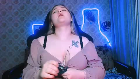 Snapshot of dreamforyoue2 chatting on June 2026 08:23:01 PM dreamforyoue2 online show from June 2026 08:23:01 PM