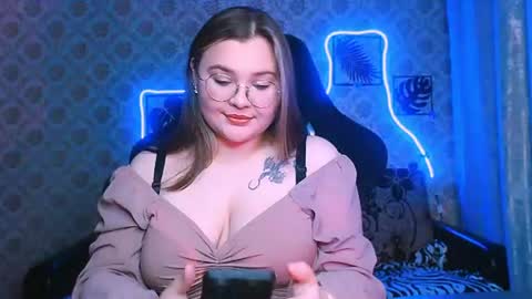 dreamforyoue2 online show from June 2026 07:18:02 PM