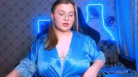 dreamforyoue2 online show from June 2026 06:09:02 PM