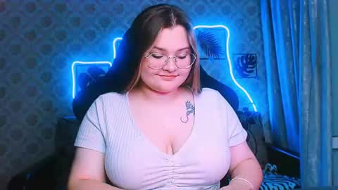 dreamforyoue2 online show from July 2026 08:08:02 PM