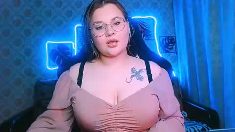 dreamforyoue2 online show from August 2026 07:12:02 PM