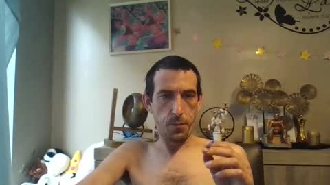 Snapshot of dreamguy38 chatting on September 2025 09:46:01 AM dreamguy38 online show from September 2025 09:46:01 AM