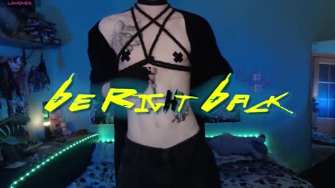 Yukichi online show from October 2025 04:01:02 AM