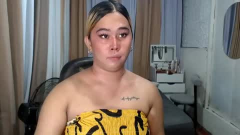 Snapshot of dreammegan chatting on July 2026 03:07:01 PM Stacy DONT FORGET TO FOLLOW ME AND THUMBS UP my wife samgrg2 online show from July 2026 03:07:01 PM