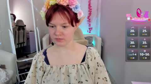 Luna online show from October 2025 08:40:02 PM