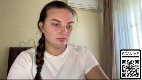 Mila online show from September 2025 02:39:02 PM