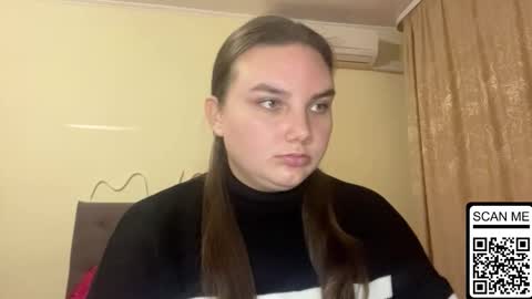 Mila online show from October 2025 04:11:01 AM