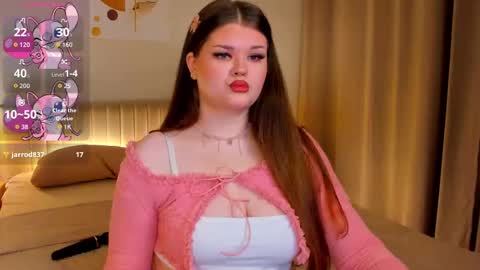 Elle online show from September 2025 04:56:02 AM