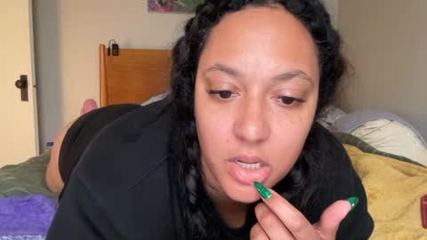 RIRI OR DREAMY online show from December 2024 07:52:02 PM