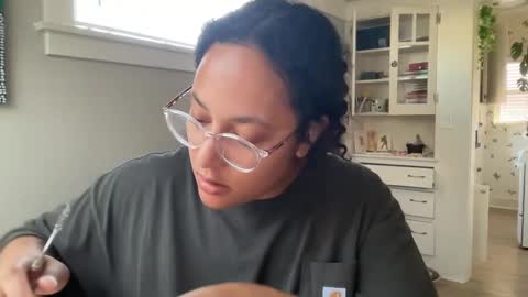 RIRI OR DREAMY online show from February 2025 06:53:01 PM